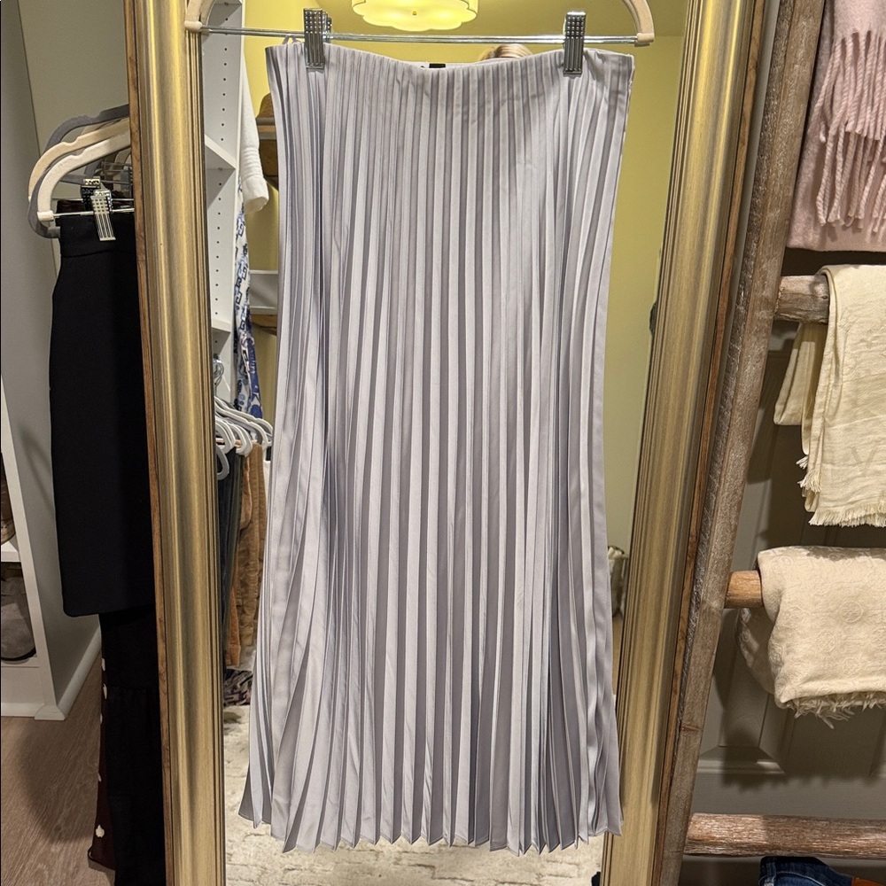Elegant J Crew Pleated Skirt
